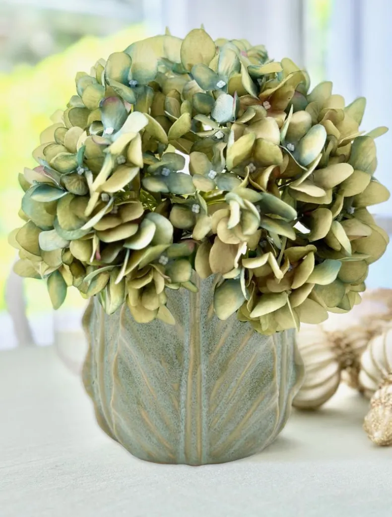 Cabbage Leaf Pot Light Green Large