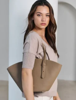 Hepburn Tote Hazelnut