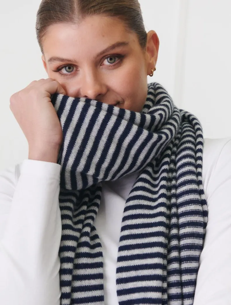 Joseph Cashmere Scarf Navy grey