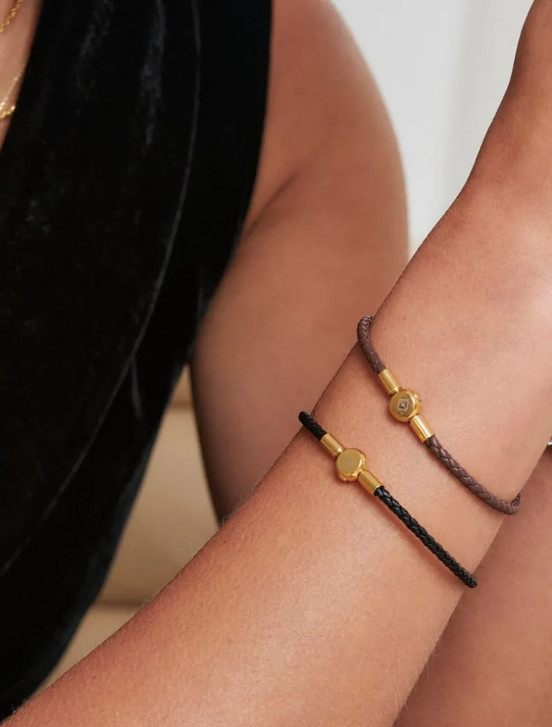 Leather Insignia Bracelet Chocolate