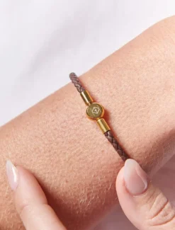 Leather Insignia Bracelet Chocolate